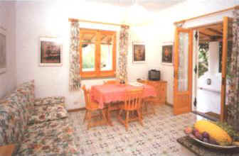 interno.jpg (14460 byte)