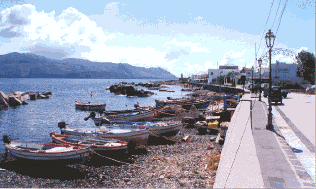 Lungomare walk to Salt 