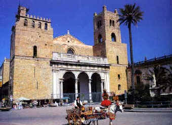 Die Fassade des Doms von Monreale