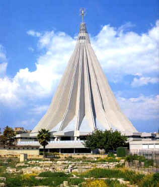 Le Sanctuaire  de la Vierge des Larmes